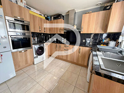 Maison Meru 5 pièce(s) 80 m2