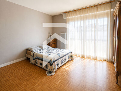 Appartement Meru 3 pièce(s) 120 m2