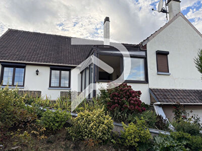 Maison Meru 8 pièce(s) 170 m2