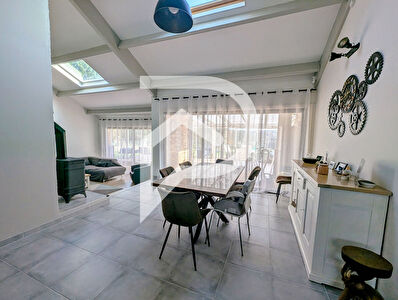 Maison Méru - 9 pièce(s) - 215 m2