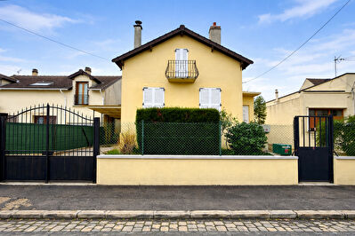 Maison Arnouville 4 pièce(s) 90 m2