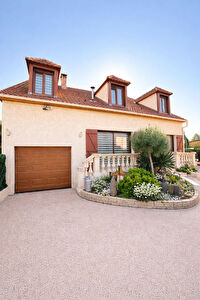 Maison Viarmes 7 pièce(s) 180 m2 VIARMES photo 2