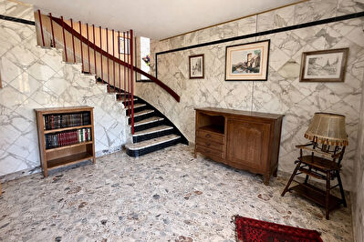 Maison Garges-lès-gonesse 9 pièce(s) 239 m2