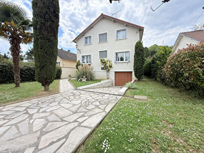 Maison Luzarches 7 pièce(s) 145 m2