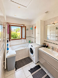 Maison Garges-lÈs-gonesse 6 pièce(s) 100 m2 GARGES LES GONESSE photo 6