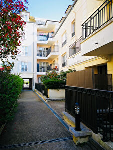Appartement Rambouillet 1 pièce(s) 32.56 m2 Rambouillet photo 5