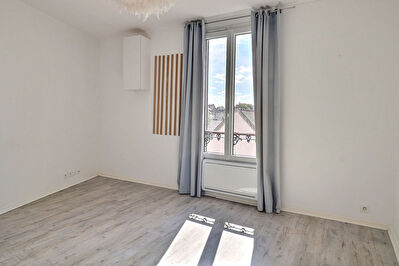 appartement 2 pièces 41 m2 NEAUPHLE LE CHATEAU photo 6
