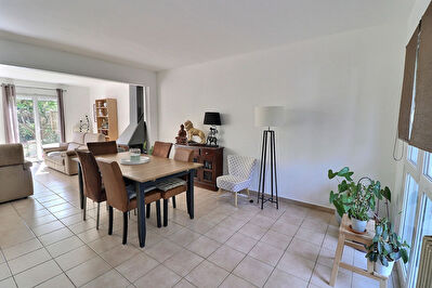 Maison Rambouillet 6 pièce(s) 146 m2 RAMBOUILLET photo 4