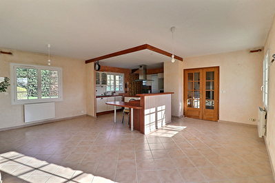 Maison familiale 8 pièces 202 m2 MONTFORT L AMAURY photo 6