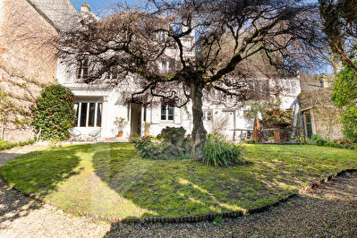 Maison Bourgeoise  de 180m²avec jardin sans vis à vis 
