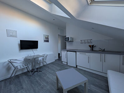 Studio meublé Coty charges inclus