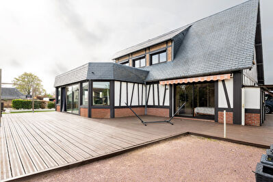 RARE A LA LOCATION - Magnifique maison familiale de 169 m² avec dépendance