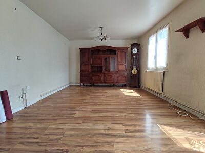 MAISON PLAIN PIED TOTAL - 2 CHAMBRES - JARDIN - GARAGE