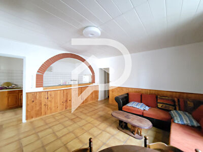 Maison Brouilla 6 pièce(s) - coeur de village -