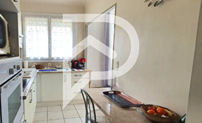 ST GENIS DES FONTAINES, En Viager - APPARTEMENT T4 Avec Garage et Extérieur