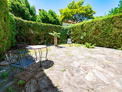 Perpignan LA LUNETTE Maison de ville de Type 6 avec jardin