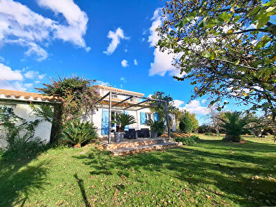 Perpignan SUD Villa 4 faces de Type 5 sur 4000m2 de terrain