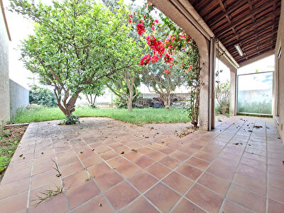 Canet Plage Villa 3 faces de Type 4 avec garage et jardin