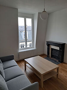 BATIGNOLLES Magnifique 2 pièces meublé