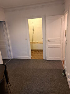 2 pièces en étage élevé