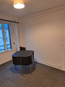 2 pièces en étage élevé