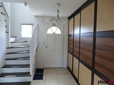 A LOUER - Maison Meublée avec garage - Gaillard