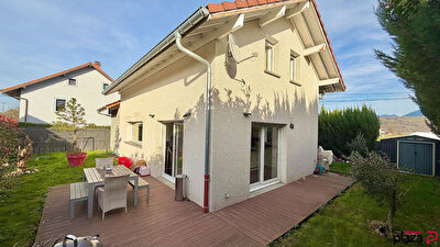 À VENDRE ! MAISON MODERNE À SCIENTRIER
