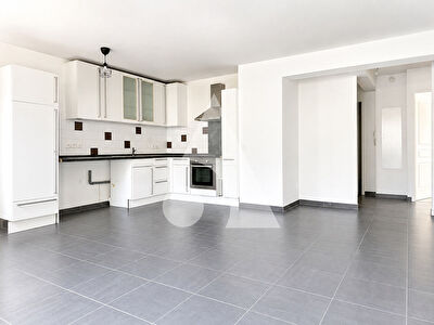 Appartement Le Plessis Pate 3 pièces 66.52 m2 LE PLESSIS PATE photo 4