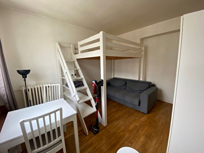 Appartement Courbevoie 1 pièce(s) 20 m2