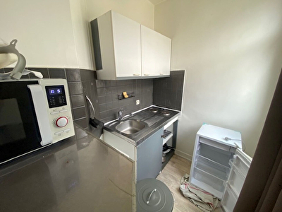 Appartement Courbevoie 1 pièce(s) 20 m2