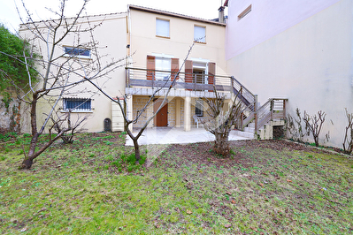 Maison Nanterre 7 pièce(s) 99.89 m2