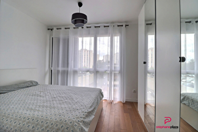 CHAVILLE - Appartement récent en duplex de 3 pièces de 62 m2 avec PARKING