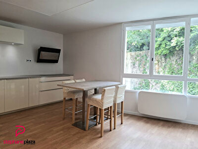 SEVRES - APPARTEMENT T3 de 71m2 avec PARKING