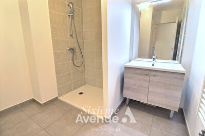 VIROFLAY - Appartement de 2 pièces de 47 m2 Viroflay photo 4