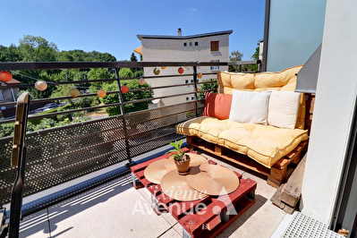 Sèvres - Appartement récent de 2 pièces 40 m2, balcon, parking SEVRES