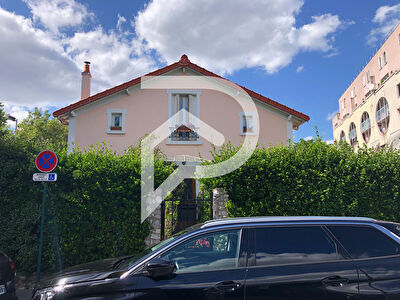 Maison Colombes 5 pièce(s) 102 m2