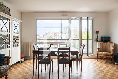 APPARTEMENT 4 pièces Gare des Vallées