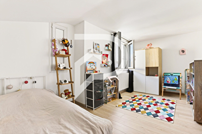 Maison 1930 entièrement rénovée - 140m2 - 201m2 de terrain COLOMBES photo 4