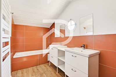 Maison 1930 entièrement rénovée - 140m2 - 201m2 de terrain COLOMBES photo 9