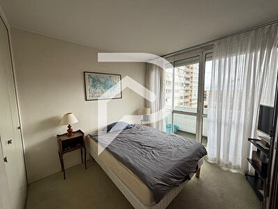 Appartement Mairie de Colombes 4 pièces 77.30 m2 COLOMBES photo 6