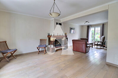 Maison Franconville 5 pièce(s) 91,93m2 FRANCONVILLE photo 4