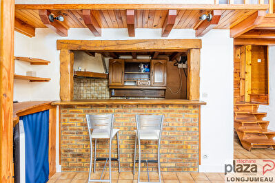 Petite maison avec terrasse