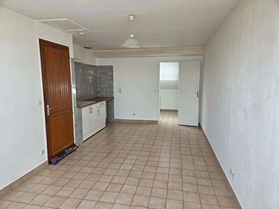 Appartement La Ville Du Bois 1 pièce 21.77 m2