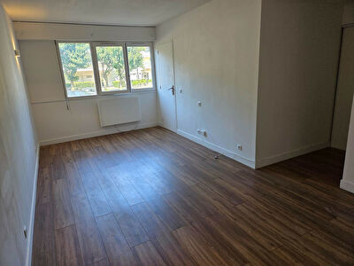 Appartement Longjumeau 2 pièce(s) 33 m2