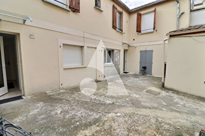 Charmant Triplex au coeur du quartier Notre-Dame à Pontoise PONTOISE photo 9