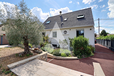 Maison familiale 125 m² avec suite parentale, sous-sol aménageable et SPA de nage - Éragny ERAGNY photo 2