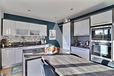 Maison familiale 125 m² avec suite parentale, sous-sol aménageable et SPA de nage - Éragny ERAGNY photo 7