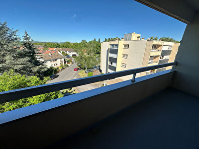 DERNIER ETAGE ! Appartement Montigny Les Metz 3 pièce(s)