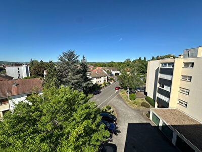 DERNIER ETAGE ! Appartement Montigny Les Metz 3 pièce(s)