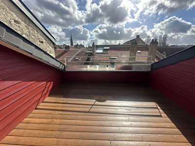 RARE ! DERNIER ETAGE en DUPLEX avec TERRASSE exposée Sud !